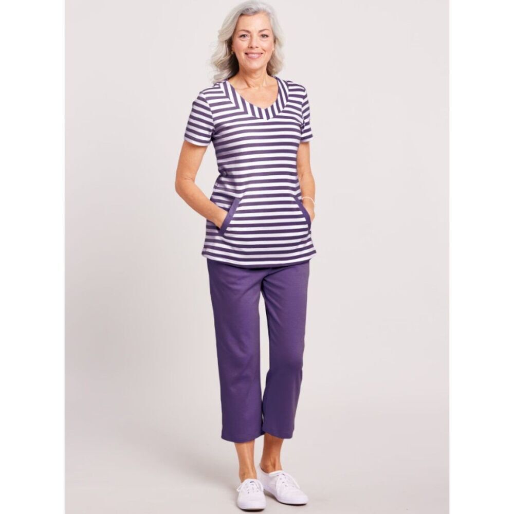 NEW Purple Sz Small Elastic Waist Capris & Tunic Shirt with Pockets 2 Pc Outfit